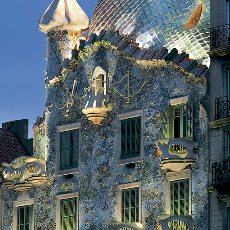 Detall de la façana de la Casa Batlló