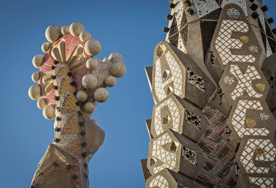 Detalles de una de las torres de la Sagrada Família