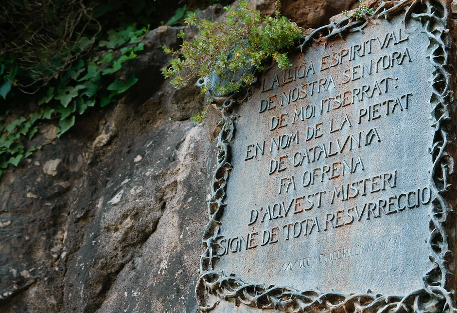 Placa de ofrenda del Rosari Monumental de Montserrat